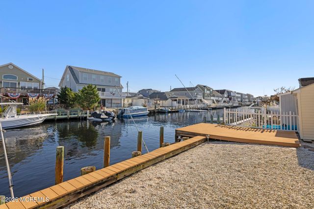 67 Glenn Drive, Manahawkin, NJ 08050