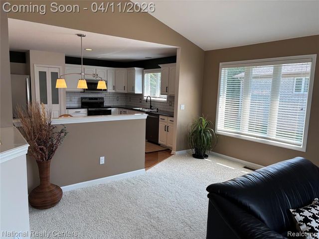 52242 Mitchell Lane 18, Macomb, MI 48042