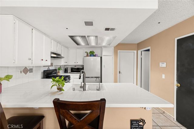 11394 Azure Court, Fontana, CA 92337