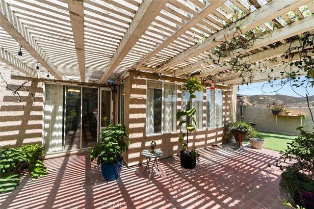 11394 Azure Court, Fontana, CA 92337