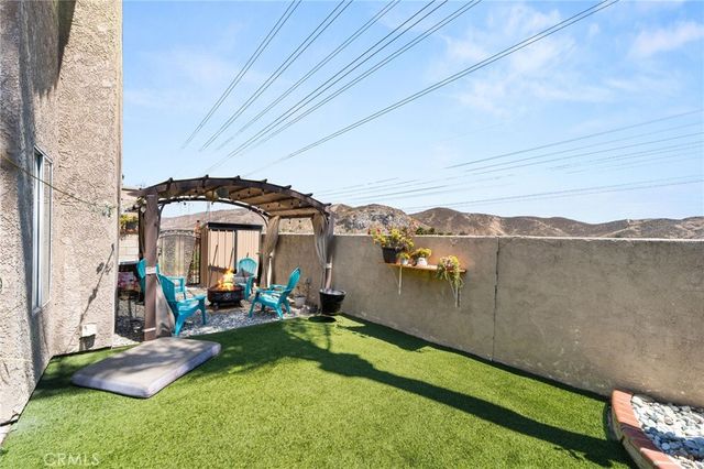 11394 Azure Court, Fontana, CA 92337