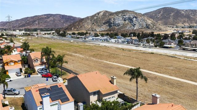 11394 Azure Court, Fontana, CA 92337