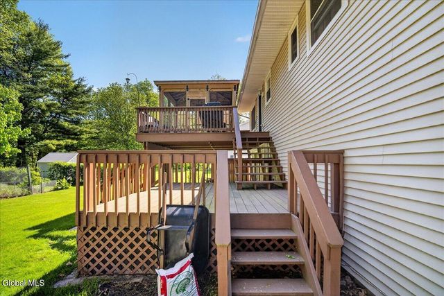 12 Cherry Lane, Clifton Park, NY 12065