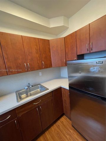 1611 Michigan Ave 15, Miami Beach, FL 33139