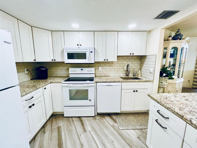 2800 N Ocean Drive A-16d, Riviera Beach, FL 33404
