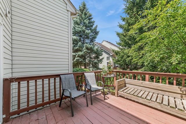 2216 Seaver Lane 2216, Hoffman Estates, IL 60169