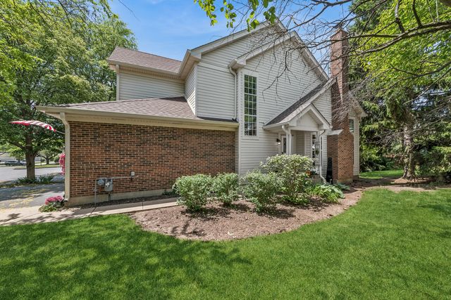 2216 Seaver Lane 2216, Hoffman Estates, IL 60169