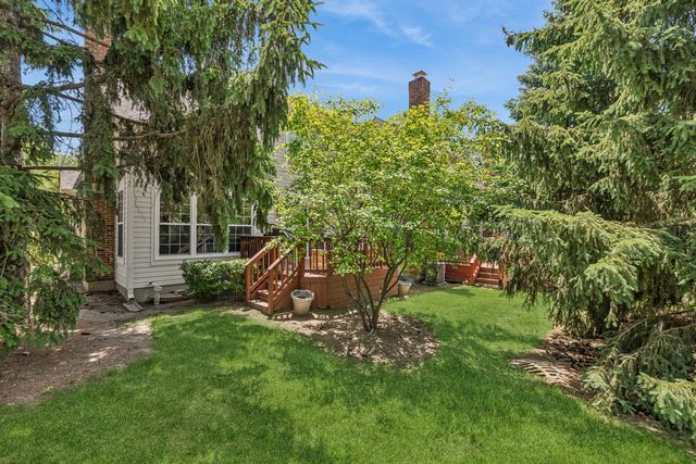 2216 Seaver Lane 2216, Hoffman Estates, IL 60169