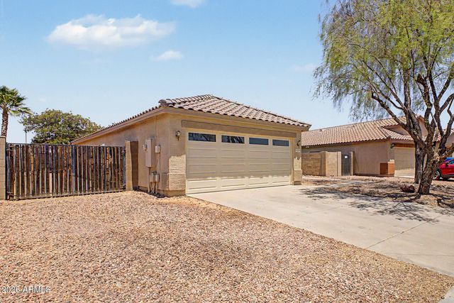 15660 W PORT AU PRINCE Lane, Surprise, AZ 85379