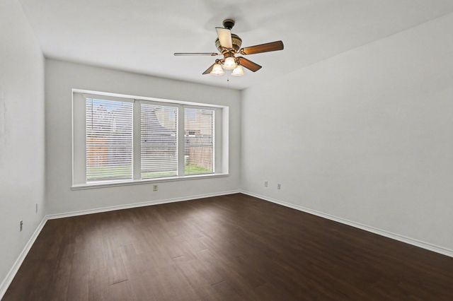 1323 Laura Hills Lane, Spring, TX 77386