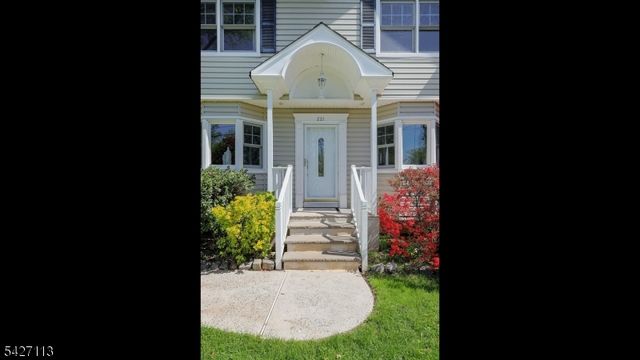 221 Ayliffe Ave, Westfield Town, NJ 07090