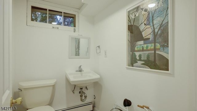 221 Ayliffe Ave, Westfield Town, NJ 07090
