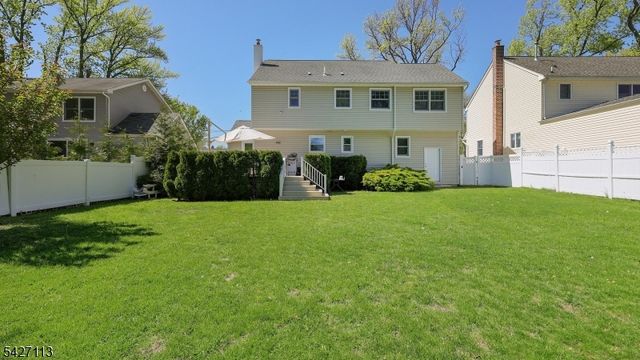 221 Ayliffe Ave, Westfield Town, NJ 07090