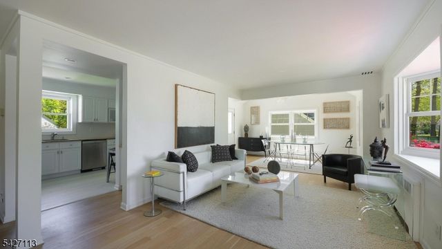 221 Ayliffe Ave, Westfield Town, NJ 07090
