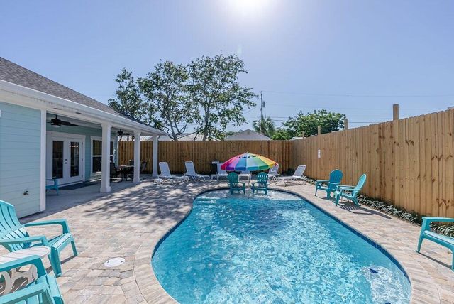 21418 Caribbean Lane, Panama City Beach, FL 32413