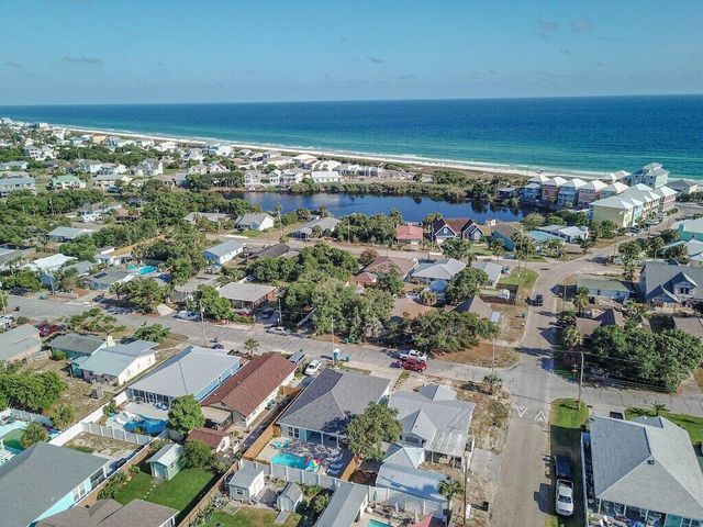 21418 Caribbean Lane, Panama City Beach, FL 32413