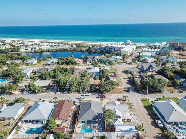 21418 Caribbean Lane, Panama City Beach, FL 32413