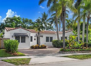 1617 Washington St, Hollywood, FL 33020