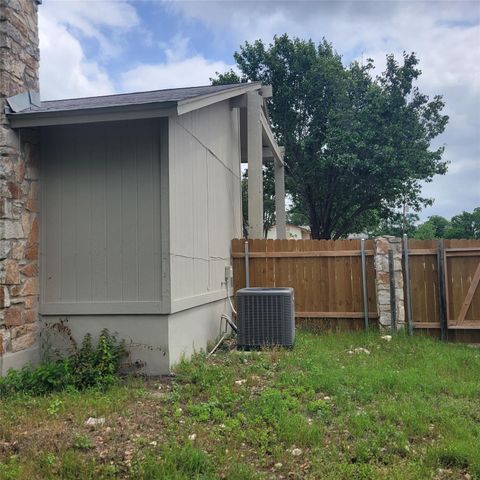 405 S Blue Ridge PKWY, Cedar Park, TX 78613