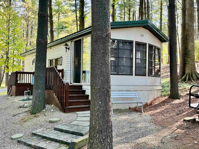 95 Valley of The Pines Trail, Angola, IN 46703