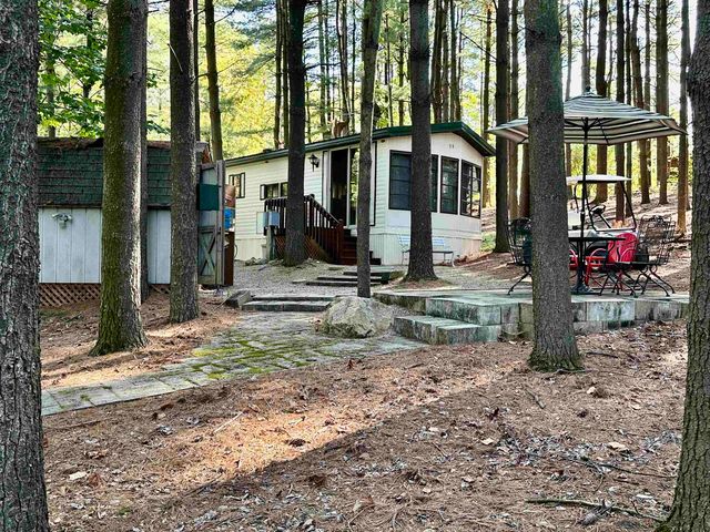 95 Valley of The Pines Trail, Angola, IN 46703