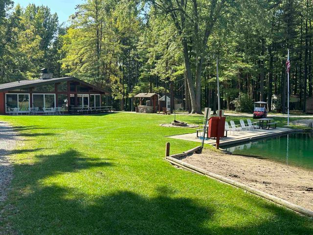95 Valley of The Pines Trail, Angola, IN 46703