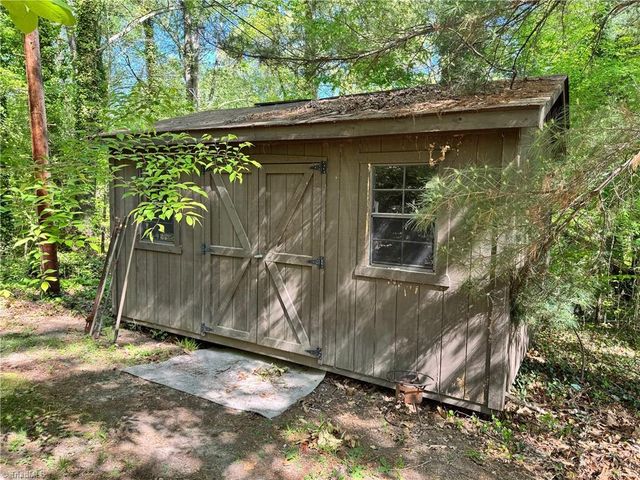 133 Circle Drive, Thomasville, NC 27360
