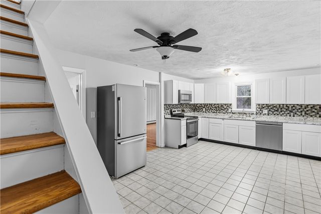 2 Whitman Street, Smithfield, RI 02917