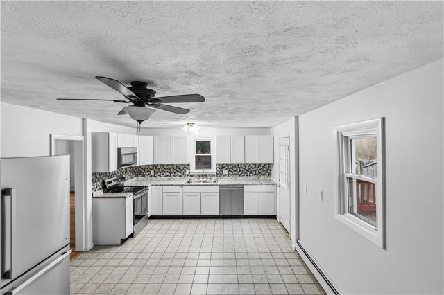 2 Whitman Street, Smithfield, RI 02917