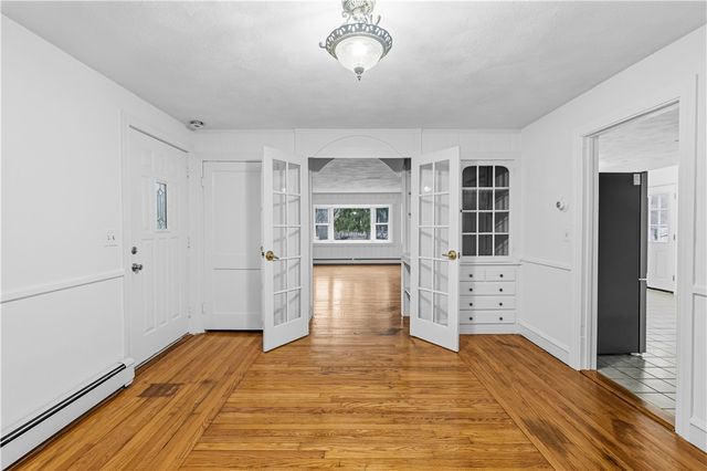 2 Whitman Street, Smithfield, RI 02917
