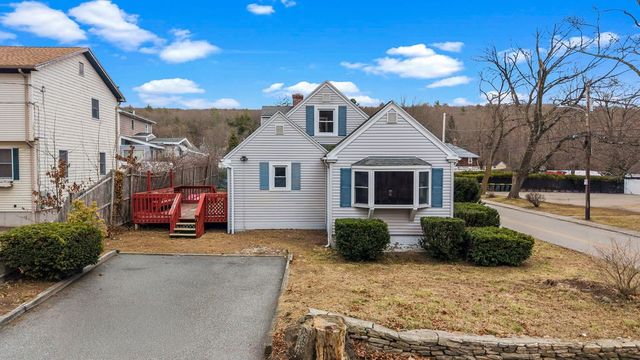 2 Whitman Street, Smithfield, RI 02917