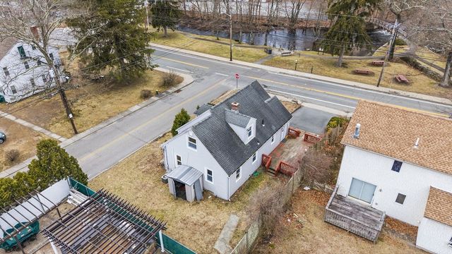 2 Whitman Street, Smithfield, RI 02917