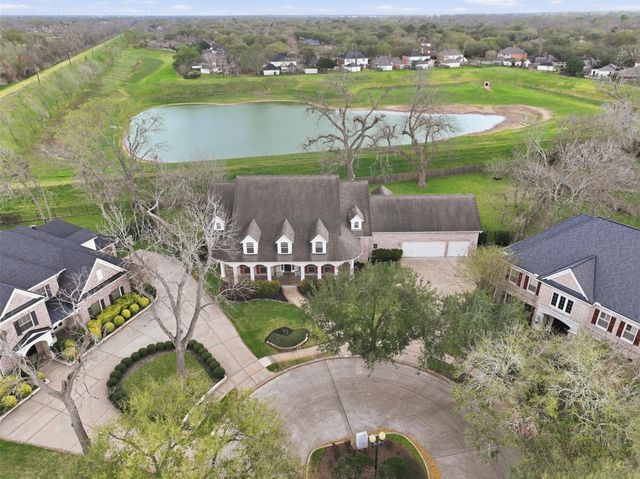 3 Wilmington Court, Sugar Land, TX 77479