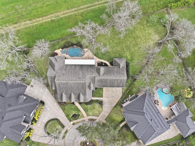 3 Wilmington Court, Sugar Land, TX 77479