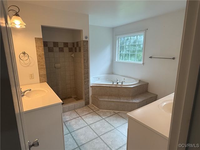 14005 Cooperton Cir, Chester, VA 23836