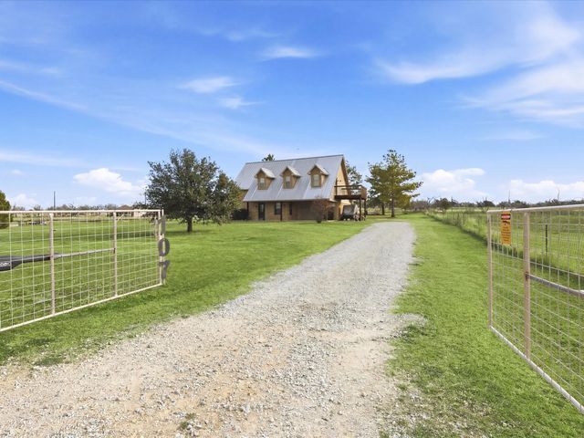 107 Private Road 3421, Bridgeport, TX 76426