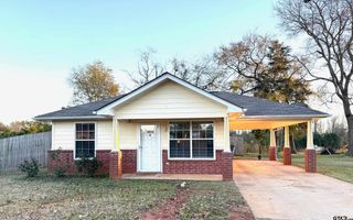 1805 Park Lane Circle, Jacksonville, TX 75766