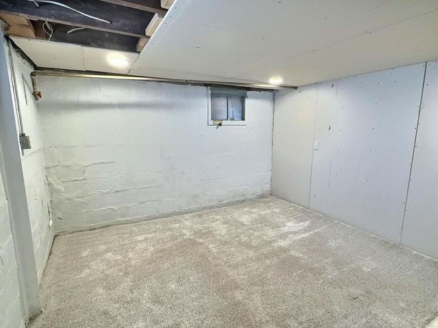 422 E 2ND STREET, Kimberly, WI 54136