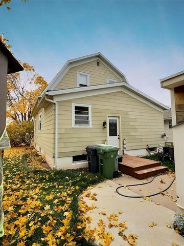 422 E 2ND STREET, Kimberly, WI 54136