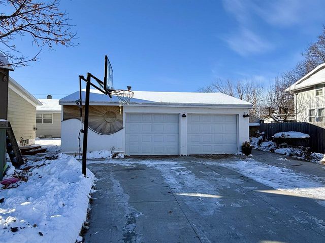 422 E 2ND STREET, Kimberly, WI 54136