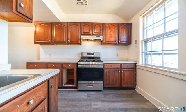 459 East Avenue, Bridgeport, CT 06610