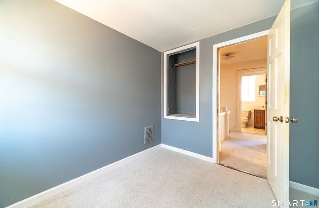 459 East Avenue, Bridgeport, CT 06610