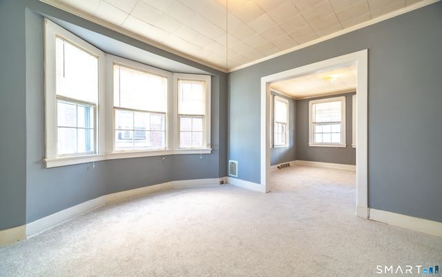 459 East Avenue, Bridgeport, CT 06610