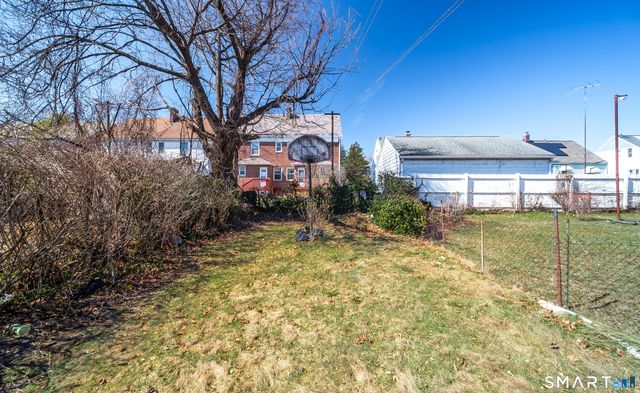 459 East Avenue, Bridgeport, CT 06610