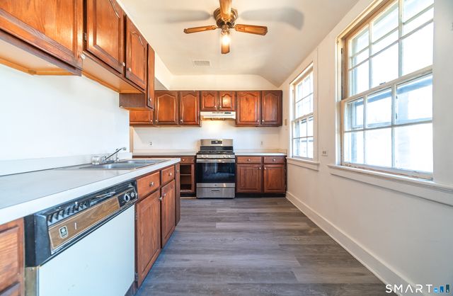 459 East Avenue, Bridgeport, CT 06610