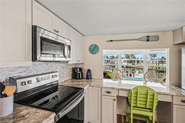 17540 Peppard DR, Fort Myers Beach, FL 33931