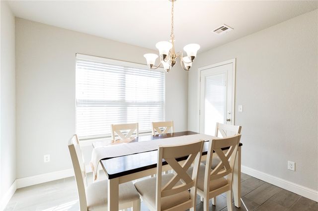 4 Edenhall Lane, Bella Vista, AR 72714