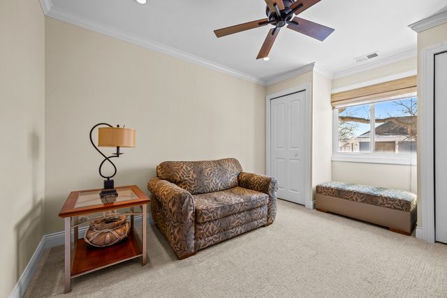 1133 Hawthorne Court A2, Wheeling, IL 60090