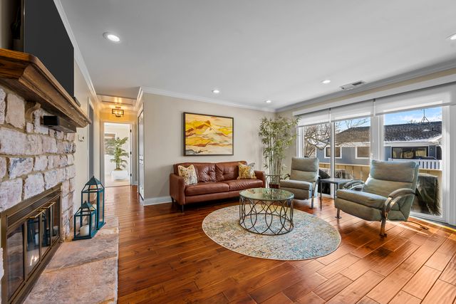 1133 Hawthorne Court A2, Wheeling, IL 60090