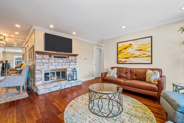 1133 Hawthorne Court A2, Wheeling, IL 60090